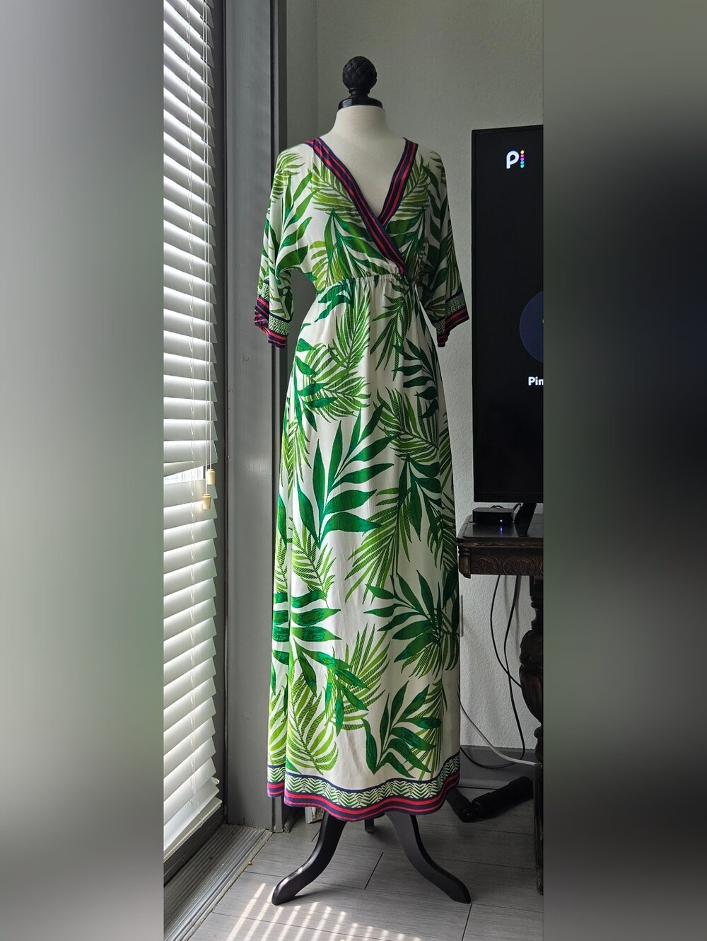 Tropical Green Leaf Maxi Dress